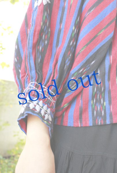 画像4: チアパス手織り生地のボリューム袖トップス (4)