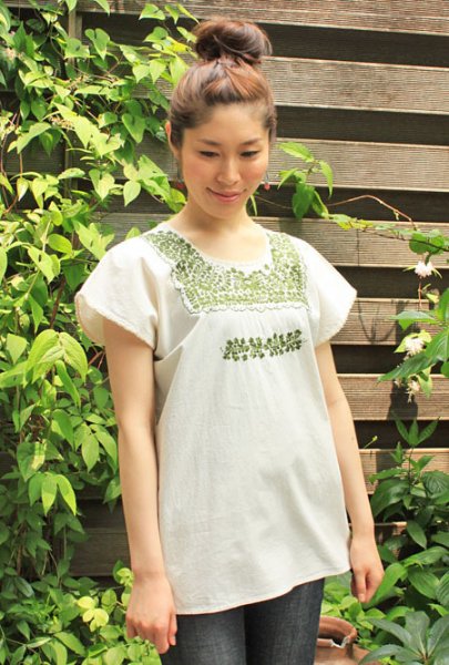 画像2: サン・アントニーノ刺繍ブラウス  (2)