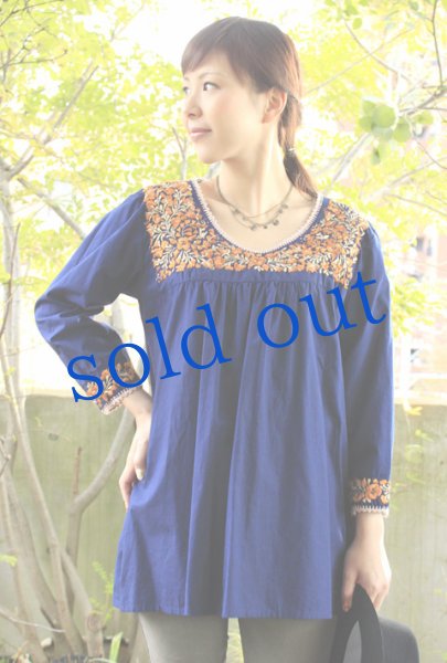 画像2: サンアントニーノ刺繍長そでトップス (2)