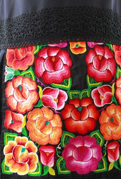 画像5: フチタンの刺繍オリジナルリメイクワンピース　 (5)