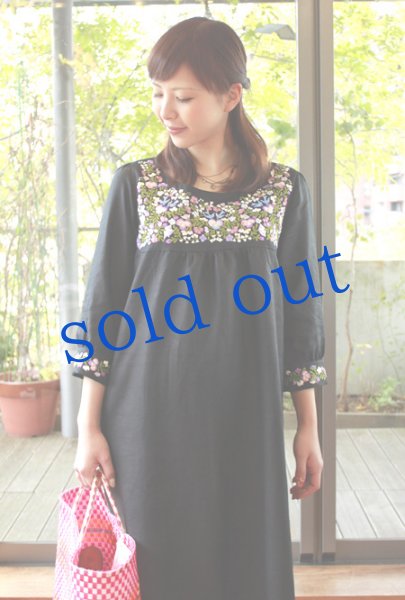 画像2: 洋服デザインの手刺繍ワンピース　 (2)