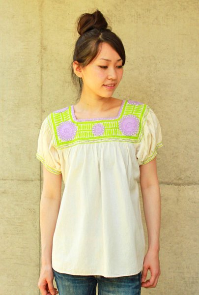 画像1: メキシコ刺繍長そでブラウス「チアパス」 　 (1)