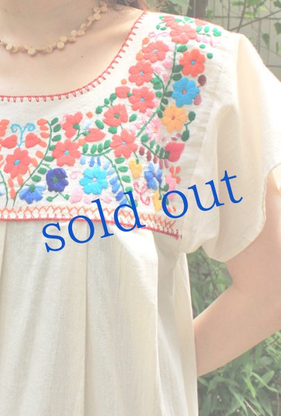 画像2: ゴージャス刺繍メキシコワンピース　 (2)