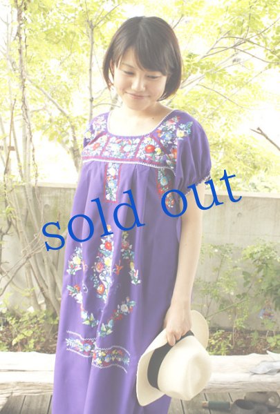 画像3: ゴージャス刺繍メキシコワンピース (3)