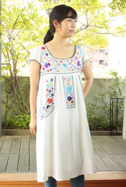画像2: 洋服デザインの手刺繍ワンピース  (2)