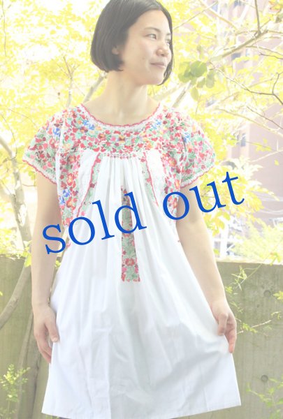 画像2: サンアントニーノ刺繍チュニックブラウス (2)