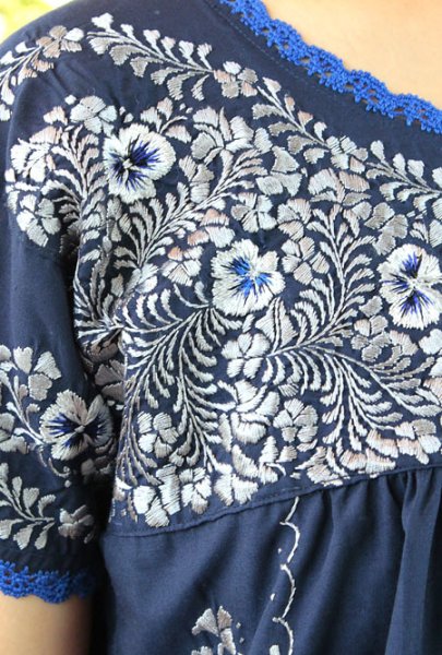 画像4: 「サンアントニーノ」 刺繍チュニックブラウス　 (4)