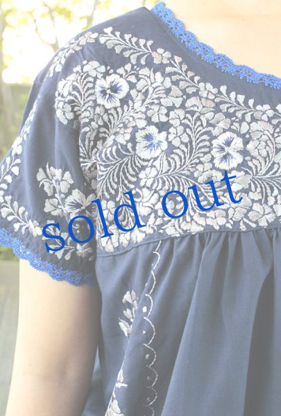 画像1: 「サンアントニーノ」 刺繍チュニックブラウス　 (1)