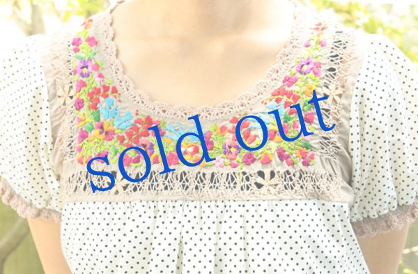 画像5: サンアントニーノ刺繍パフスリーブトップス (5)