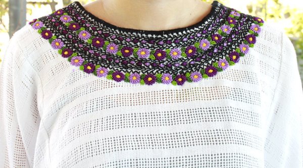 画像5: グアテマラ刺繍と手織り透かし織り生地 (5)