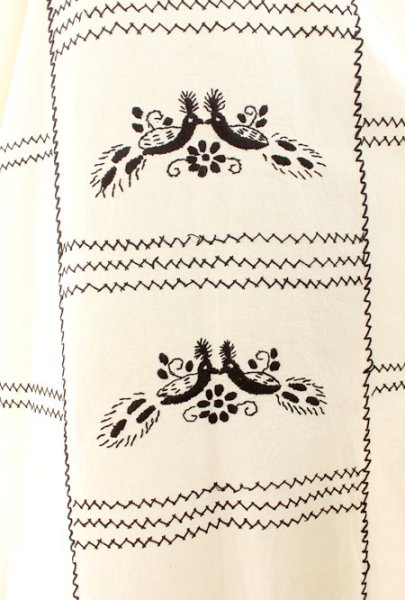 画像4: 刺繍ウィピルトップス-孔雀の刺繍　 (4)