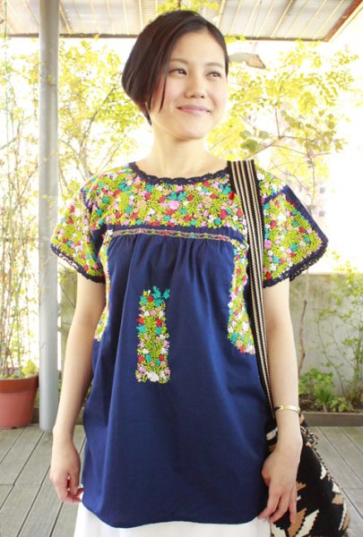 画像2: 「サンアントニーノ」 刺繍チュニックブラウス　 (2)