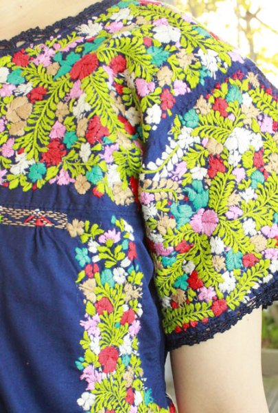 画像4: 「サンアントニーノ」 刺繍チュニックブラウス　 (4)