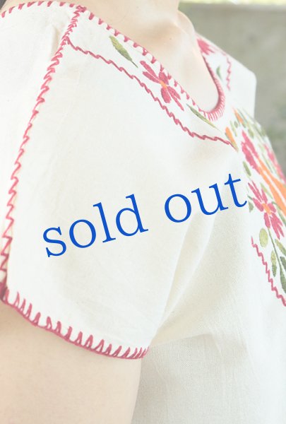 画像4: 刺繍ウィピルトップス-孔雀の刺繍　 (4)