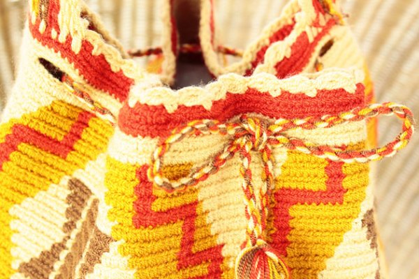 画像5: コロンビアの先住民WAYUU族の手編みバッグ  (5)