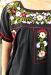 画像1: ロープタイ袖のガーゼ刺繍トップス (1)