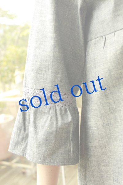 画像4: パンジー刺繍ベルスリーブトップス日本仕立て (4)