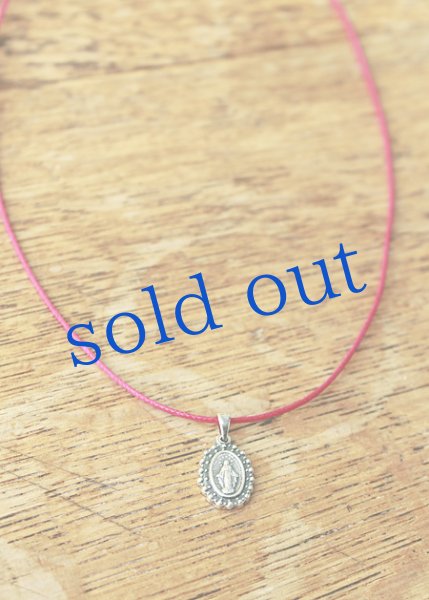 画像2: マリア様のメダイとピンクコードのネックレス (2)