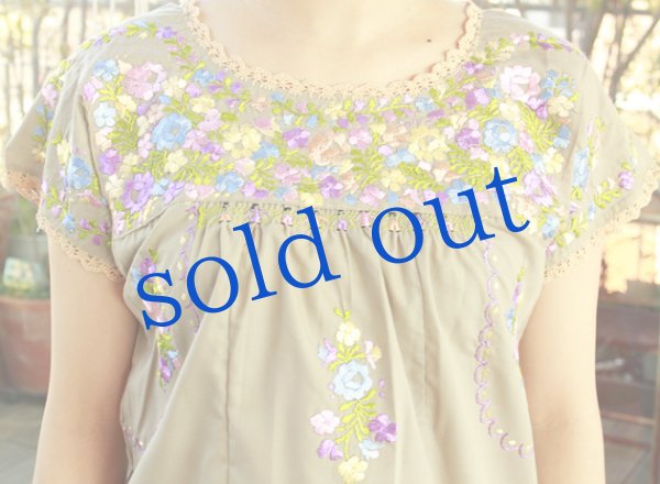 画像5: 訳アリ値下げ「サンアントニーノ」 刺繍ワンピース　 (5)