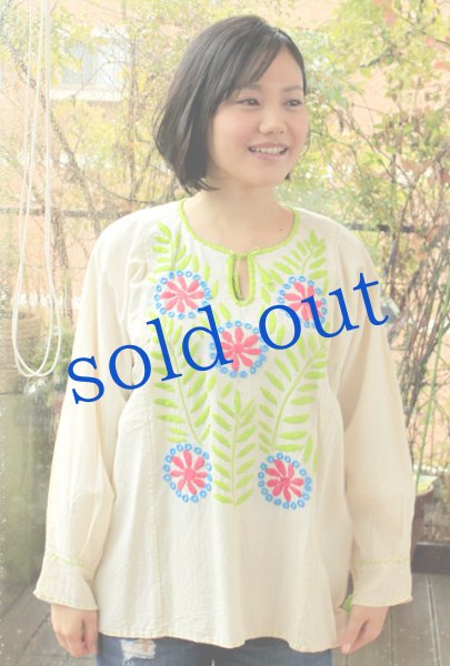 画像2: メキシコ刺繍長そでブラウス「チアパス」 　 (2)