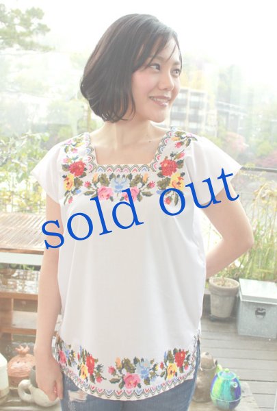 画像2: 「ユカタンのクロスステッチ」メキシコ刺繍ブラウス  (2)