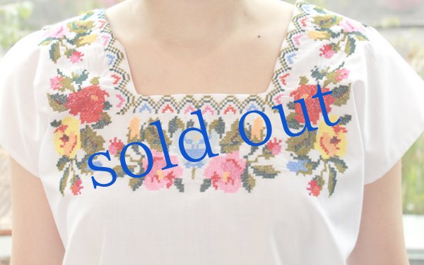 画像5: 「ユカタンのクロスステッチ」メキシコ刺繍ブラウス  (5)