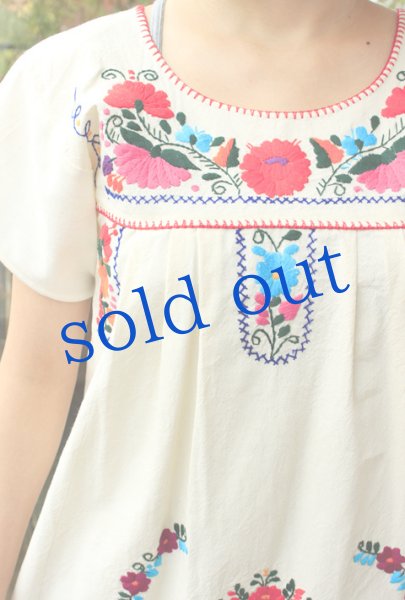 画像2: 定番メキシコ刺繍のチュニック (2)