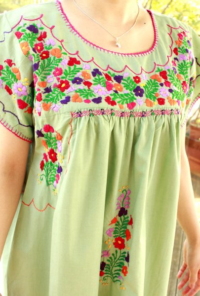 画像2: サンアントニーノ刺繍ワンピース (2)