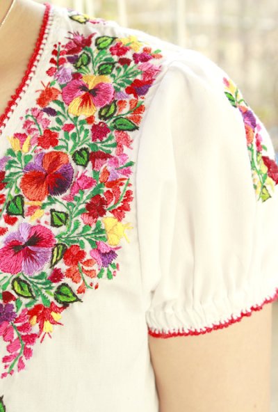 画像1: サンアントニーノ刺繍パフスリーブトップス