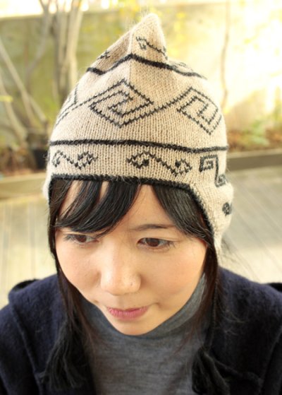 画像2: アルパカ細糸毛糸の手編み帽子