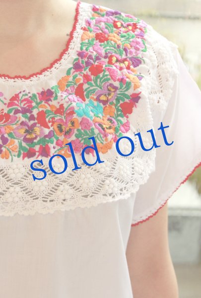 画像2: サンアントニーノ刺繍ウィピルトップス (2)