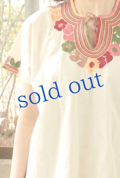 画像2: メキシコ刺繍ウィピルブラウス「チアパス」  (2)