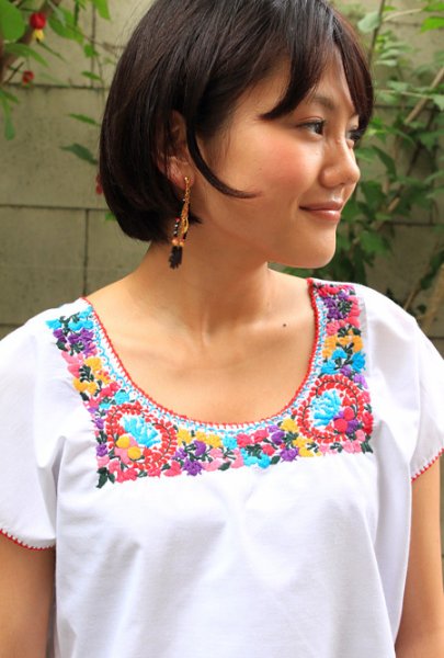 画像3: サンアントニーノ刺繍ブラウス (3)