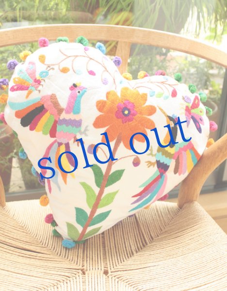 オトミ刺繍クッション鳥