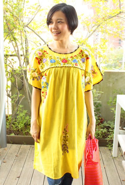 画像2: ガーゼ刺繍のチュニックワンピース (2)