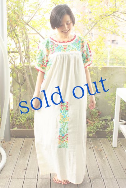 画像1: ガーゼ刺繍のチュニックワンピース　 (1)