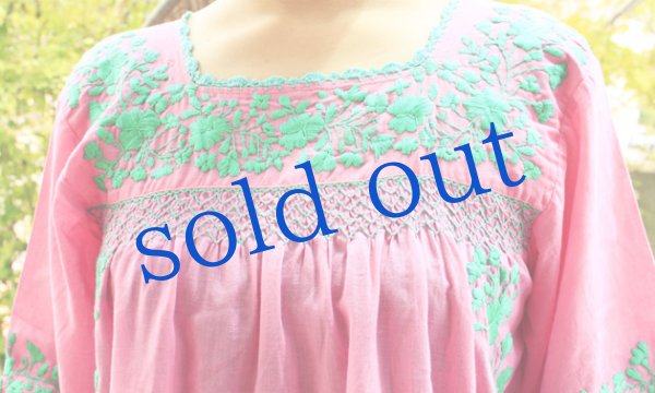 画像5: ベルスリーブのガーゼ刺繍トップス　 (5)