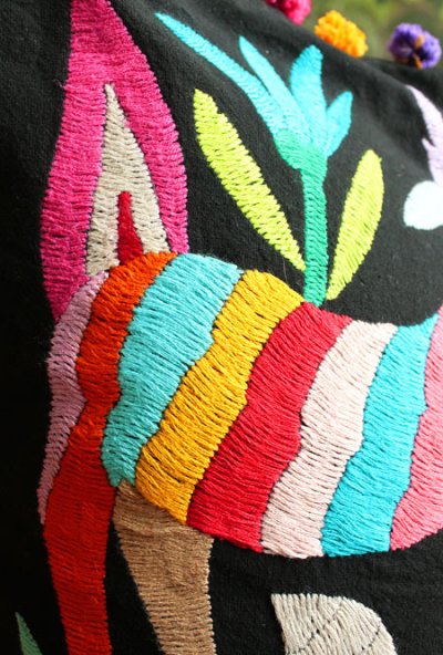 画像2: オトミの刺繍クッションカバー