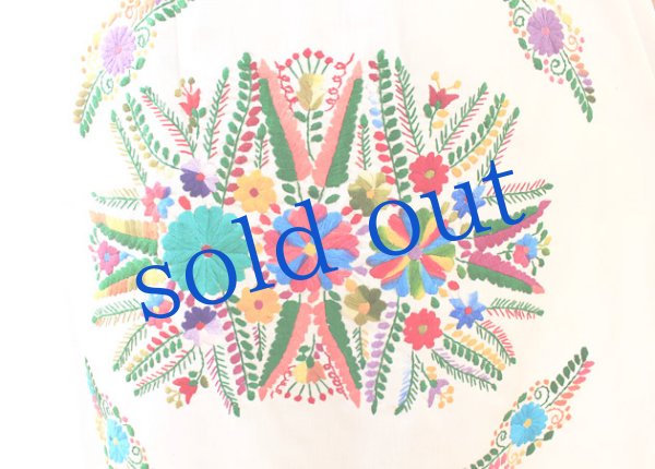 画像4: 定番メキシコ刺繍ワンピース (4)