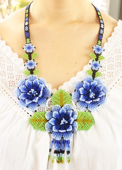画像1: ウィチョルビーズの花ネックレス　