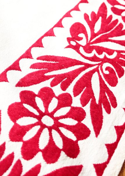 画像5: イクスカトゥラン刺繍テーブルクロス (5)