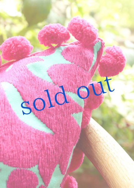 画像5: トゥクステペック刺繍クッション (5)