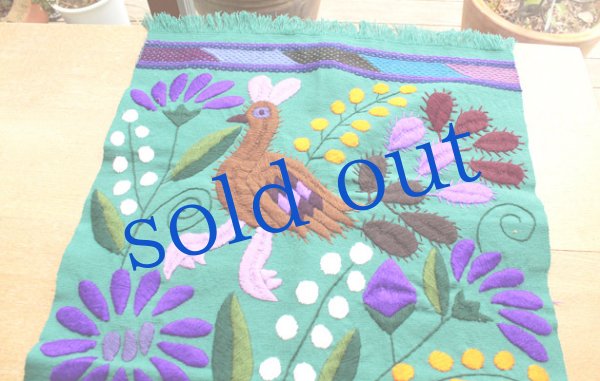 画像2: シナカンタン村の手織物と手刺繍 (2)