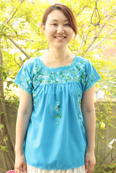 画像2: サンアントニーノ刺繍ブラウス  (2)