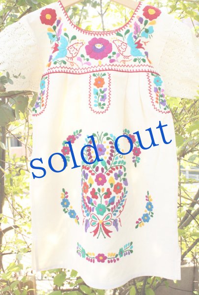 画像2: レース袖のメキシコ刺繍のワンピース (2)