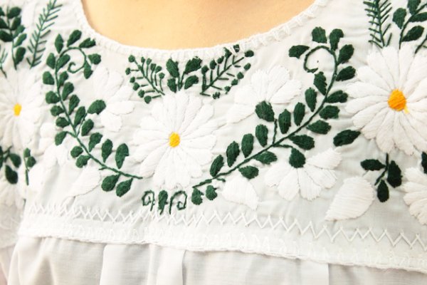画像4: 定番メキシコ刺繍ブラウス (4)