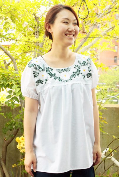 画像1: 定番メキシコ刺繍ブラウス (1)