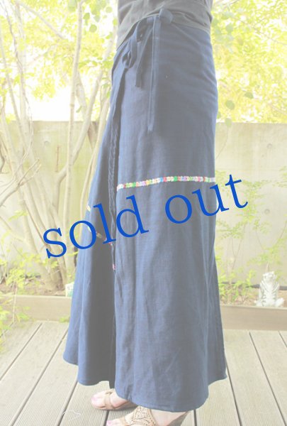画像2: 藍の織と刺繍のインディアンスカート (2)