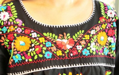 画像3: マンタ生地のメキシコ刺繍ワンピース