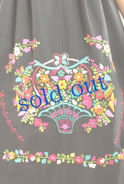 画像4: 定番メキシコ刺繍ワンピース  (4)